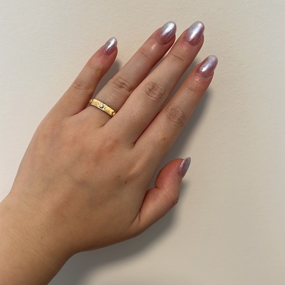 Hand engraved solid 18k yellow gold ring - Picture 11 of 12